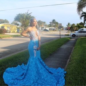 Prom dress only worn once